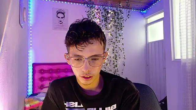 Dani Dancer online show from 04/30/26, 08:38