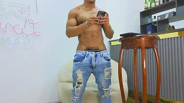 Snapshot of Blake_Culhane chatting on 12/16/25, 01:48 Blake Culhane online show from 12/16/25, 01:48