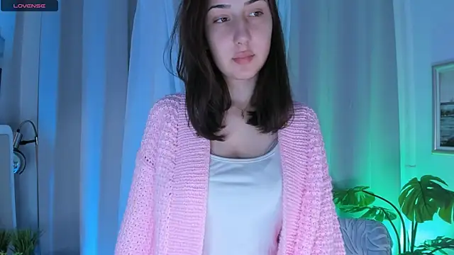 TariLechliter online show from 01/17/26, 12:09