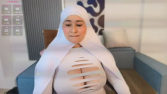 Snapshot of Zalma_eva chatting on 12/18/25, 11:03 Zalma eva online show from 12/18/25, 11:03