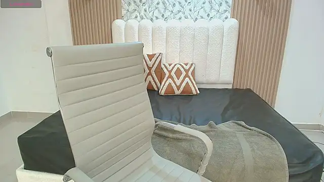 Zalma eva online show from 04/16/26, 09:39