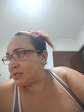 Nini Love  online show from 03/27/26, 08:26