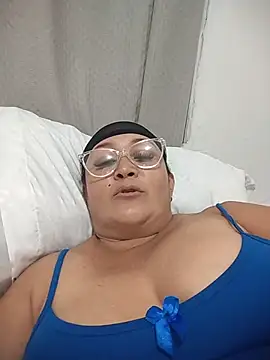 Nini Love  online show from 02/09/26, 04:32