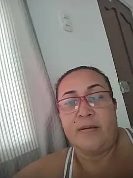 Nini Love  online show from 04/05/26, 02:13