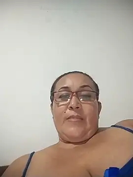 Nini Love  online show from 04/08/26, 08:27