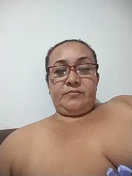 Nini Love  online show from 04/09/26, 04:03