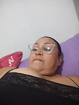 Nini Love  online show from 02/11/26, 11:26