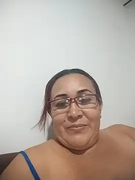 Nini Love  online show from 04/04/26, 05:14