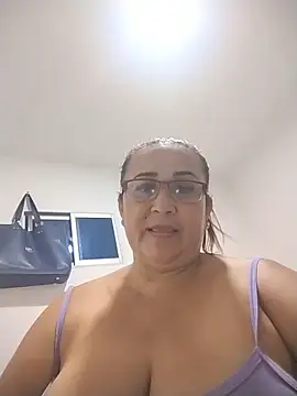 Nini Love  online show from 03/26/26, 08:01