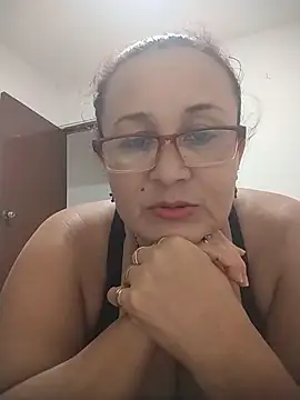 Nini Love  online show from 03/05/26, 01:24