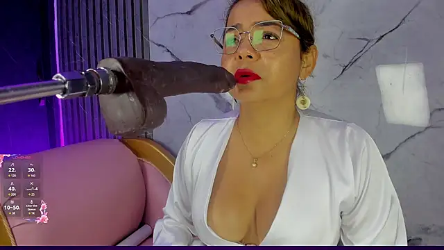 Snapshot of shayra_boobs2 chatting on 07/09/26, 10:15 shayra boobs2 online show from 07/09/26, 10:15