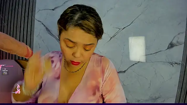 Snapshot of shayra_boobs2 chatting on 07/02/26, 10:32 shayra boobs2 online show from 07/02/26, 10:32