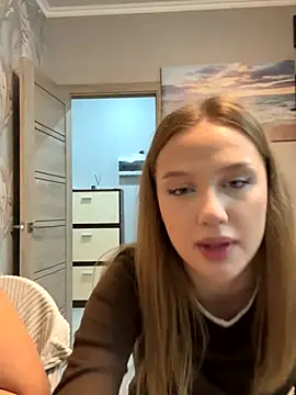 findwayout online show from 12/22/25, 01:22