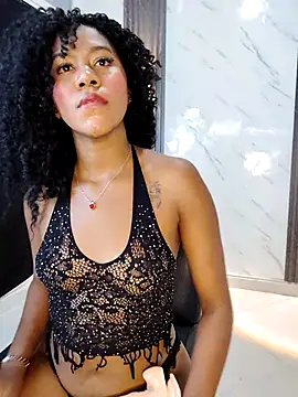 CaramelDesire online show from 04/21/26, 01:42