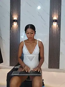 CaramelDesire online show from 06/05/26, 11:43