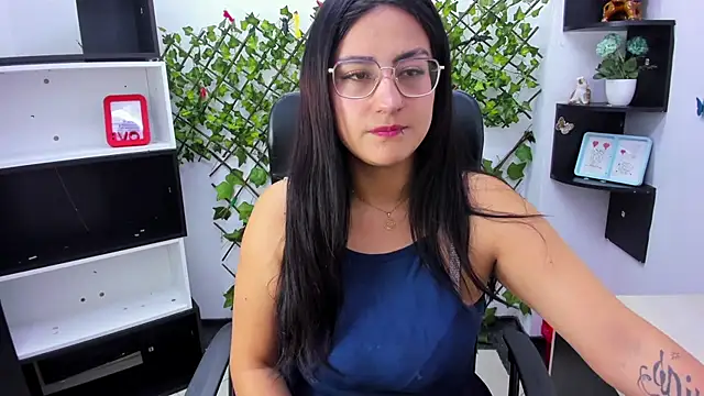 sophi hardd  online show from 02/27/26, 02:39