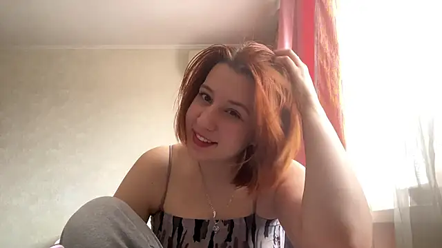 Julie mayers  online show from 12/16/25, 11:03