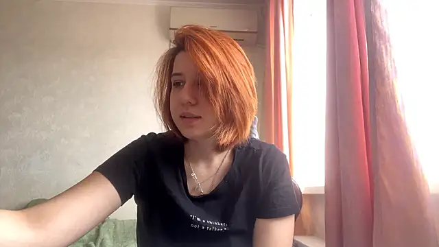 Julie mayers  online show from 12/15/25, 09:15