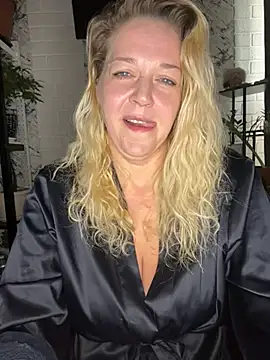 JenniferCarmen online show from 07/12/26, 03:40