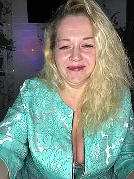 JenniferCarmen online show from 04/10/26, 11:34