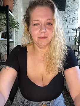 JenniferCarmen online show from 06/20/26, 02:05