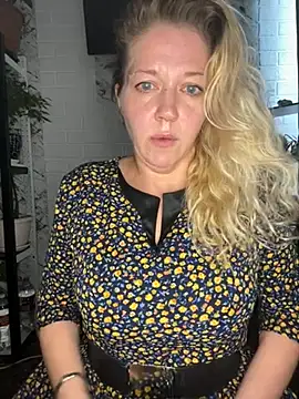 JenniferCarmen online show from 06/30/26, 03:28