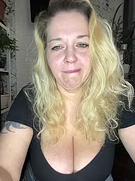 JenniferCarmen online show from 04/09/26, 02:24