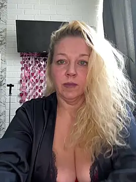 JenniferCarmen online show from 02/24/26, 08:04