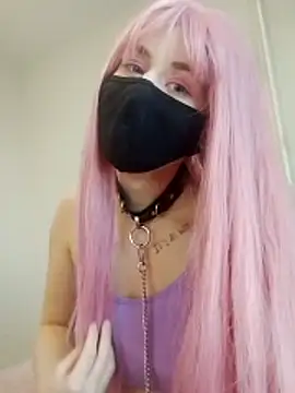 DELAYLALEAA online show from 12/23/25, 08:57