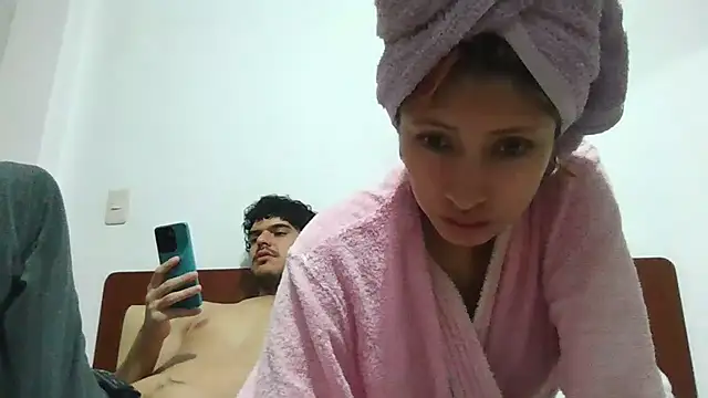 Hot Contrasts online show from 04/13/26, 12:03