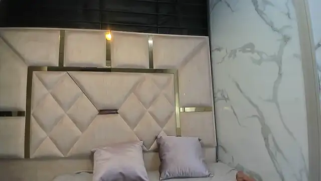 IssysLeBlanc online show from 01/18/26, 08:51