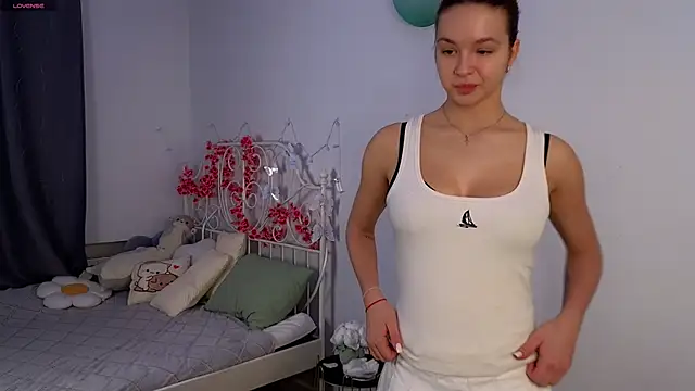 Snapshot of springloveee chatting on 02/16/26, 06:50 springloveee online show from 02/16/26, 06:50