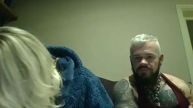 trans man and his dom online show from 12/14/25, 07:08