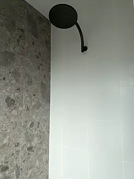 Snapshot of lexi242 chatting on 12/16/25, 08:35 lexi242 online show from 12/16/25, 08:35