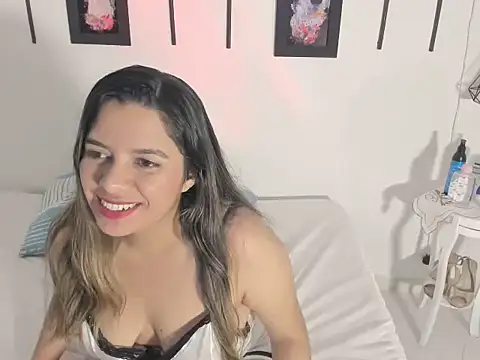 Carolina lX online show from 12/21/25, 03:19