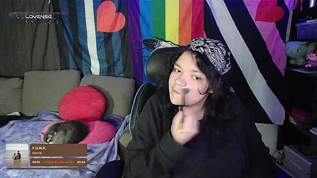 bellaheart x online show from 12/15/25, 03:51