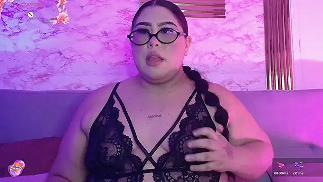 Mia Carters online show from 05/16/26, 01:15