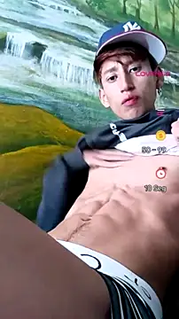 Snapshot of Disey888 chatting on 06/25/26, 04:45 Disey888 online show from 06/25/26, 04:45