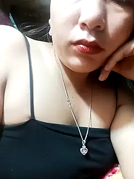 Snapshot of rika833 chatting on 12/18/25, 02:16 rika833 online show from 12/18/25, 02:16