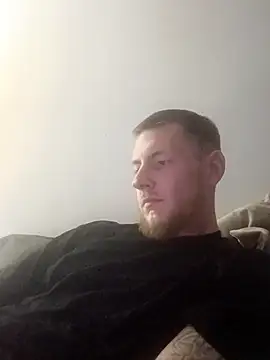 Snapshot of aboogie0420 chatting on 12/14/25, 01:34 aboogie0420 online show from 12/14/25, 01:34