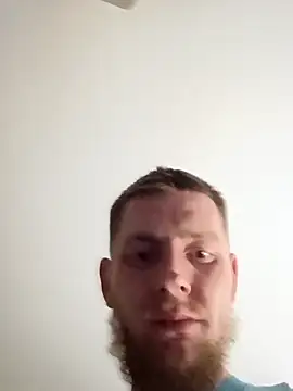 Snapshot of aboogie0420 chatting on 12/19/25, 04:05 aboogie0420 online show from 12/19/25, 04:05