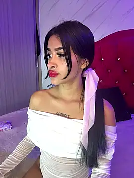 Snapshot of LizzyYvng chatting on 01/12/26, 01:12 LizzyYvng online show from 01/12/26, 01:12