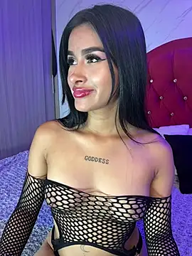 Snapshot of LizzyYvng chatting on 01/15/26, 02:37 LizzyYvng online show from 01/15/26, 02:37