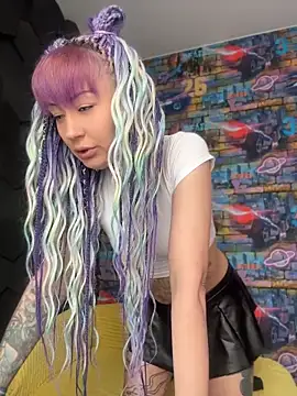 Tattoo  Moon online show from 05/03/26, 12:38