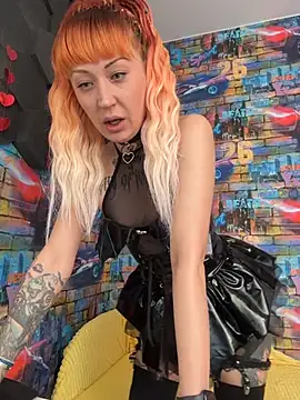 Tattoo  Moon online show from 03/09/26, 11:52