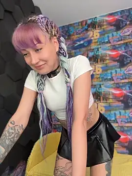 Tattoo  Moon online show from 05/18/26, 12:55