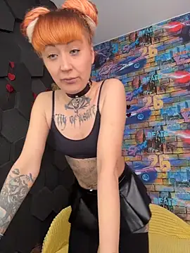 Tattoo  Moon online show from 03/25/26, 12:33