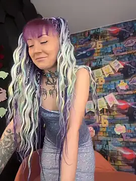 Tattoo  Moon online show from 04/10/26, 04:30