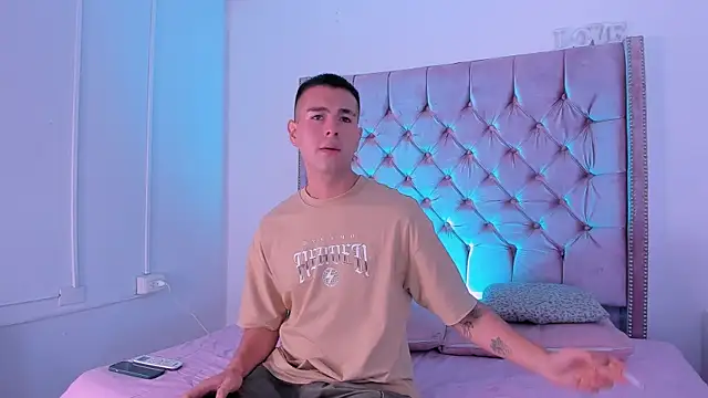 Nick Archer online show from 12/23/25, 06:45