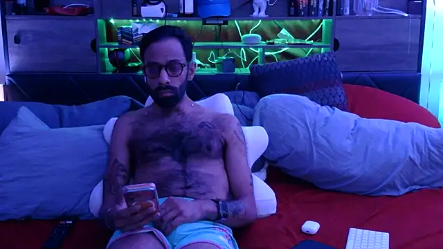 LilBrownPKB online show from 12/21/25, 01:35